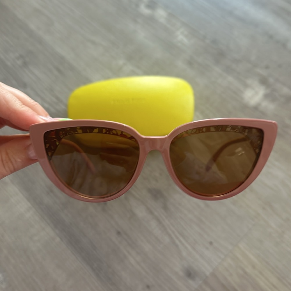 Emilio Pucci cat eye sunglasses model EP0183 - Picture 6 of 10